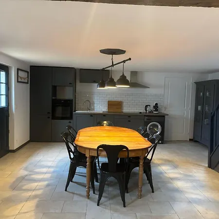 Manoir D'exception - 20 Personnes - Piscine, Baby-foot & Tapis De Course Feriehus